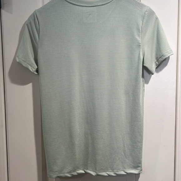 Kids Layers Performance Tee Shirt Sport Tech Dry Boys Large - Picture 9 of 11